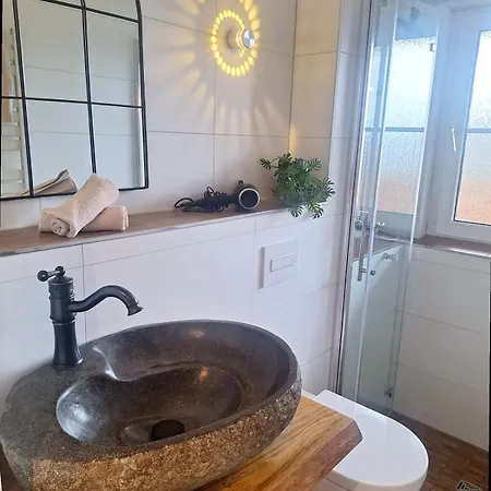 Mit Sauna, Kamin & Fernblick Im Steigerwald Шлюссельфельд